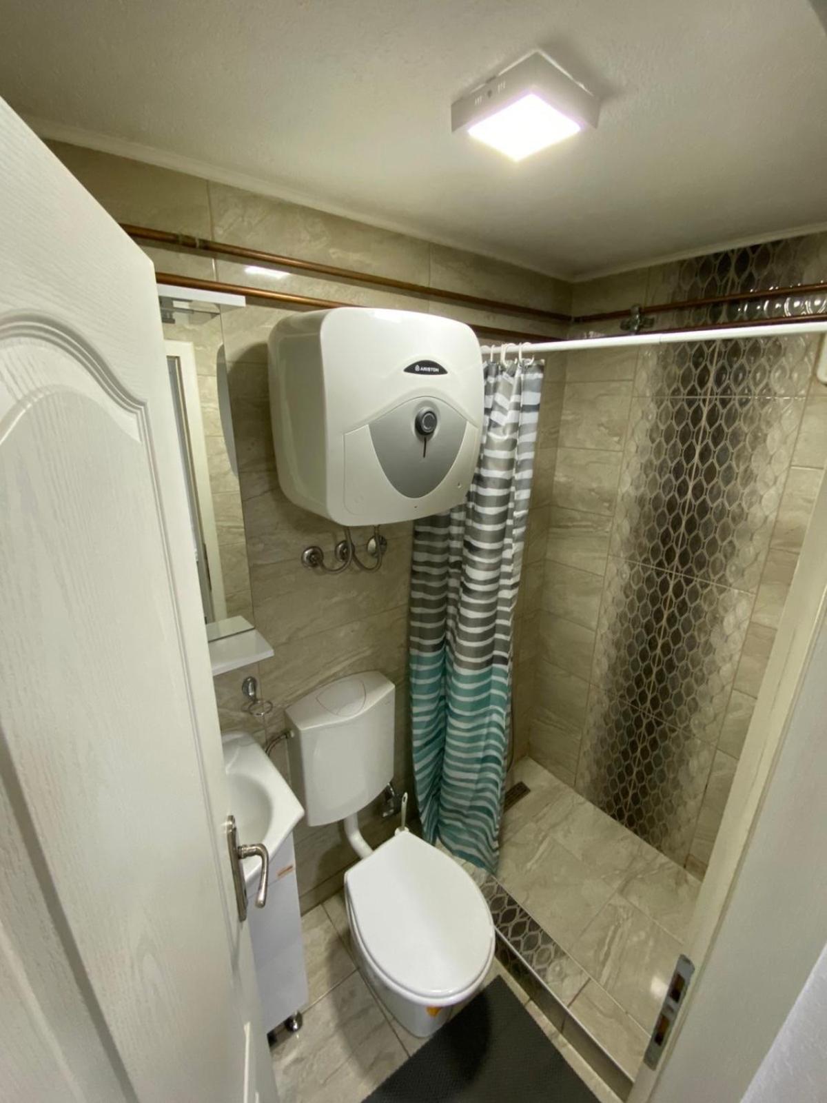 Hostel トゥズラ エクステリア 写真